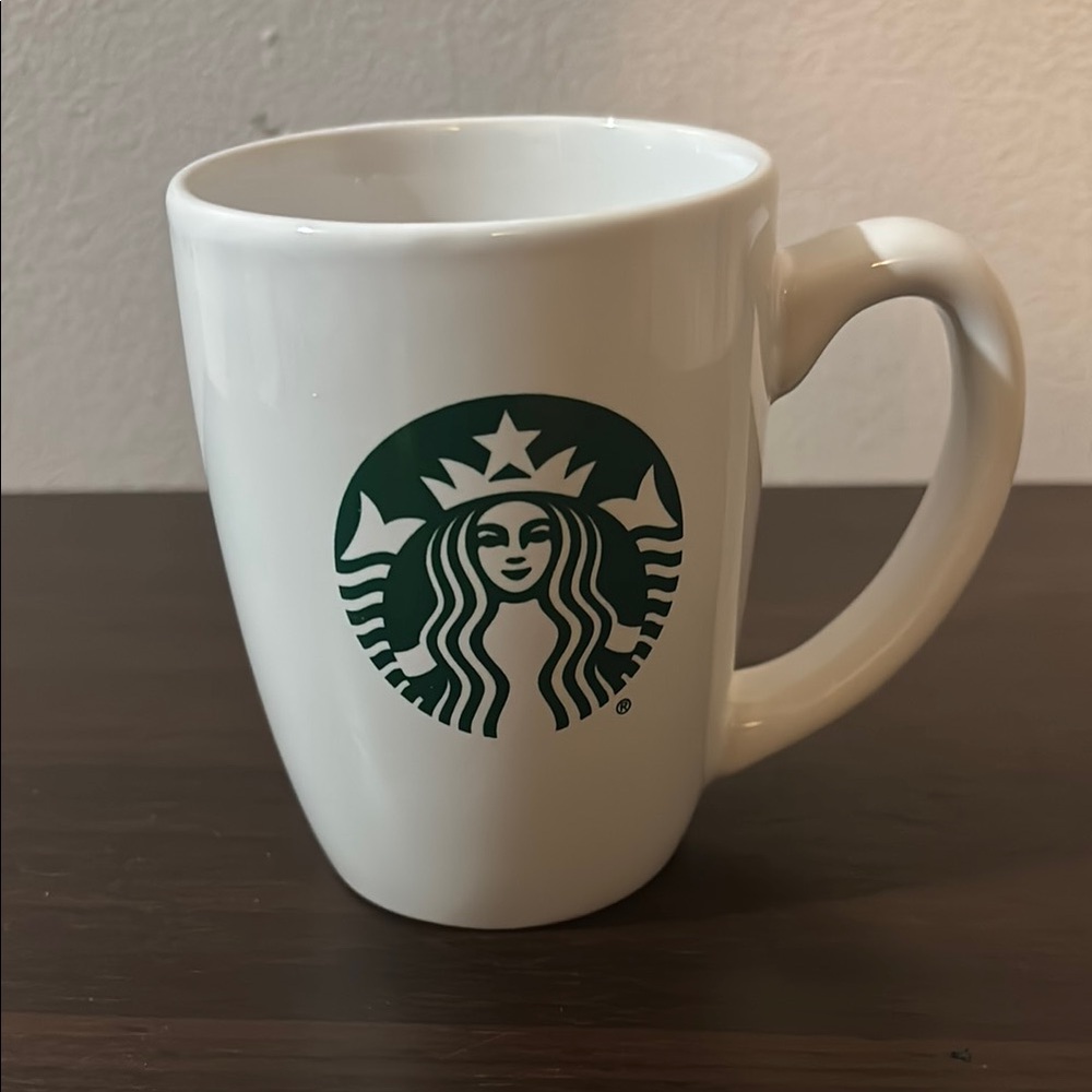 🆕 Brand New Starbucks Mug, Classic Logo and Design, 12 Ounces Capacity